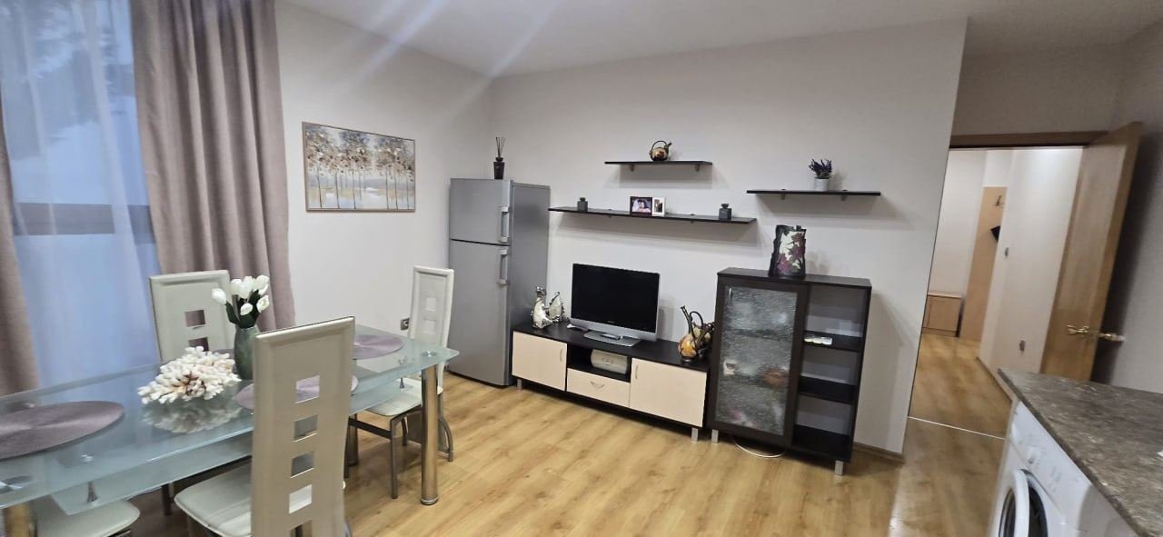 Sveti Vlas: 3-Zimmer Wohnung in Sveti Vlas in Millenium Apart Komplex 