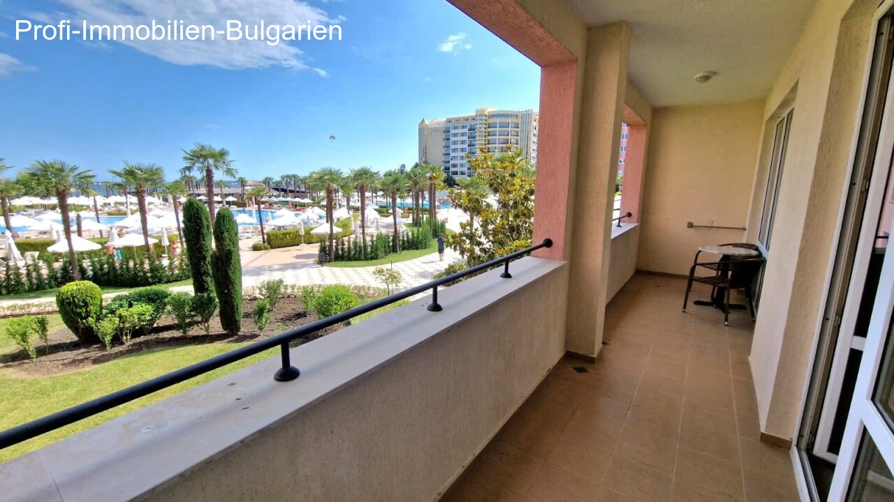 Sonnenstrand (Sunny beach): 2-Zimmer-Wohnung mit Meerblick in 1.Reihe am Meer 